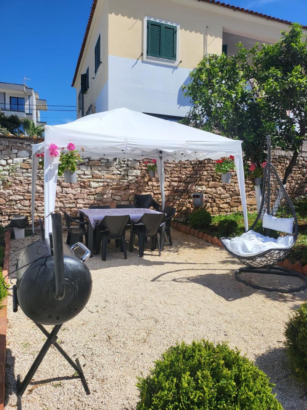 Vila Ademi Ksamil Dış mekan fotoğraf